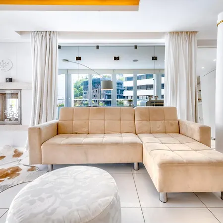 Apartment Penthouse *