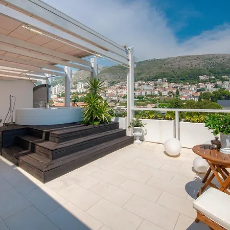 Penthouse 아파트